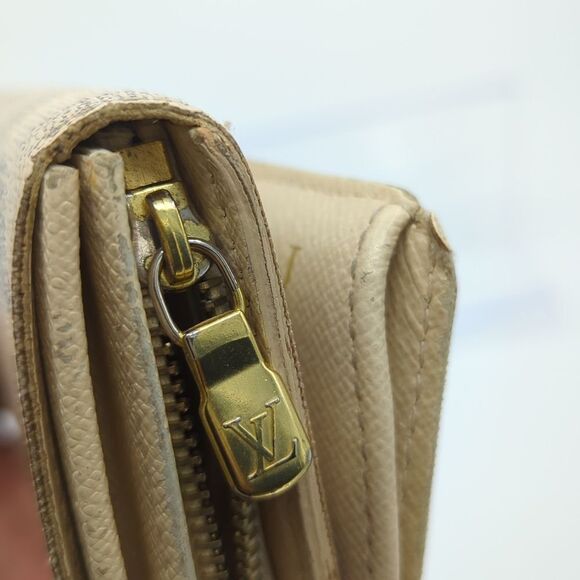 Louis Vuitton Damier Azur Wallet - Picture 10 of 11